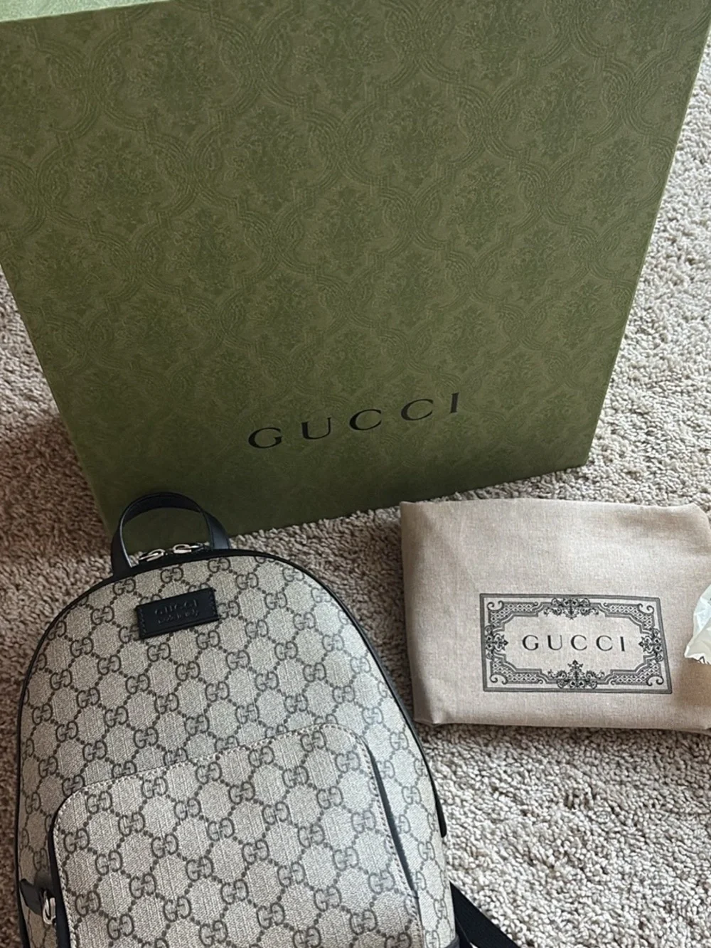 Gucci compact mini